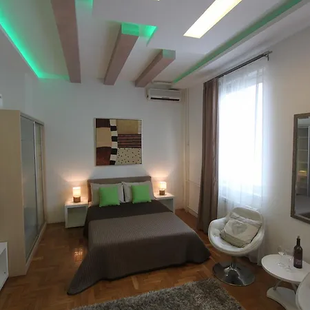Apartman New In *